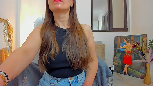 Julya Anna online show from 05-19-26, 03:57