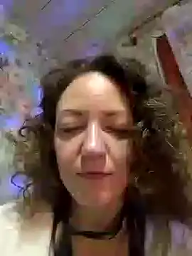 Snapshot of KattyLuuu chatting on 12-26-24, 02:22 KattyLuuu online show from 12-26-24, 02:22