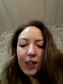 Snapshot of KattyLuuu chatting on 12-27-24, 08:07 KattyLuuu online show from 12-27-24, 08:07