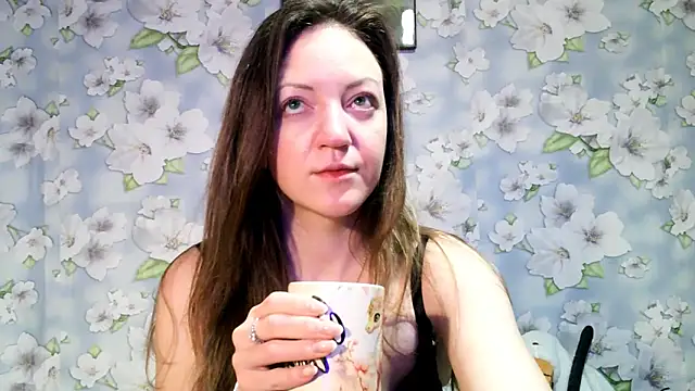 Snapshot of KattyLuuu chatting on 01-11-25, 09:15 KattyLuuu online show from 01-11-25, 09:15