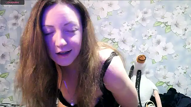 Snapshot of KattyLuuu chatting on 02-09-25, 08:56 KattyLuuu online show from 02-09-25, 08:56