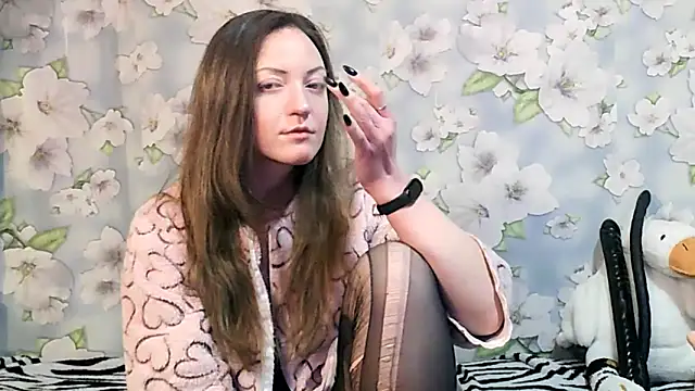 Snapshot of KattyLuuu chatting on 02-14-25, 11:31 KattyLuuu online show from 02-14-25, 11:31
