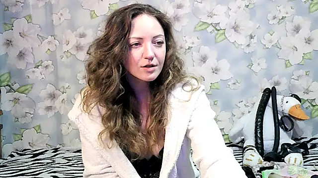 Snapshot of KattyLuuu chatting on 03-20-25, 06:41 KattyLuuu online show from 03-20-25, 06:41