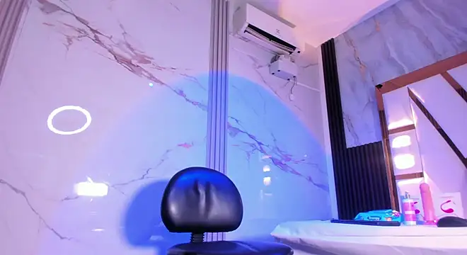 amber diior online show from 11-13-25, 01:48