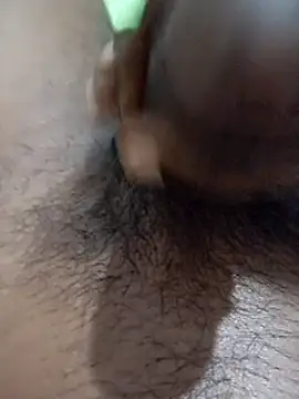 Snapshot of tharu111111 chatting on 01-21-25, 08:43 tharu111111 online show from 01-21-25, 08:43