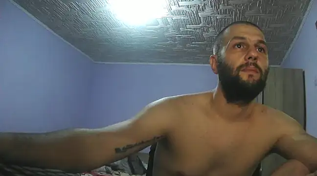 Snapshot of boyseduction chatting on 12-17-24, 06:42 boyseduction online show from 12-17-24, 06:42