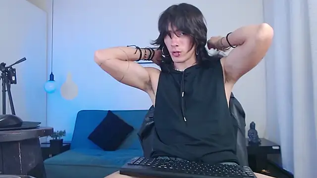 Snapshot of andreey50 chatting on 02-08-25, 11:02 andreey50 online show from 02-08-25, 11:02