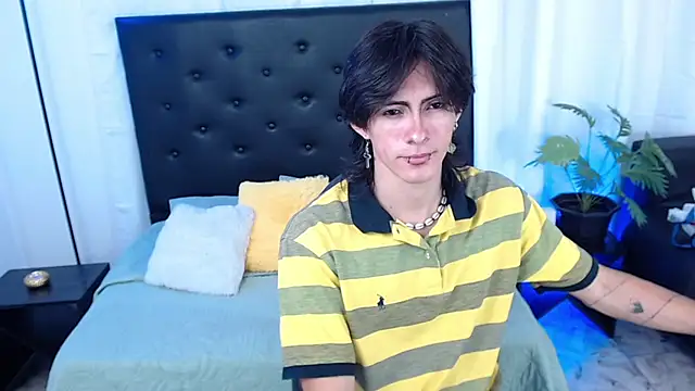 Snapshot of andreey50 chatting on 11-27-25, 01:24 andreey50 online show from 11-27-25, 01:24