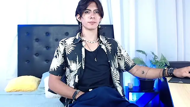 Snapshot of andreey50 chatting on 11-28-25, 01:25 andreey50 online show from 11-28-25, 01:25