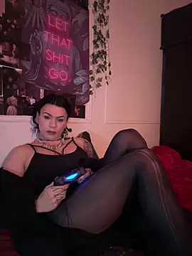 Snapshot of Linwy69 chatting on 01-08-25, 02:25 Linwy69 online show from 01-08-25, 02:25