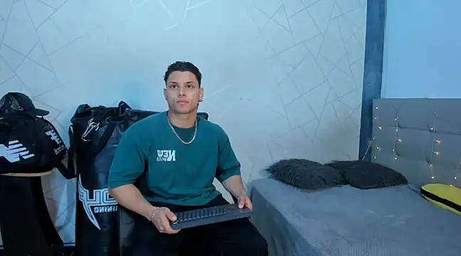 jeicob gagnon online show from 12-24-24, 11:11