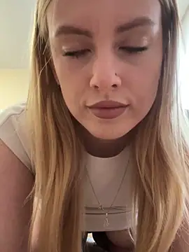 Snapshot of AzallandRoom chatting on 04-13-26, 08:53 AzallandRoom online show from 04-13-26, 08:53