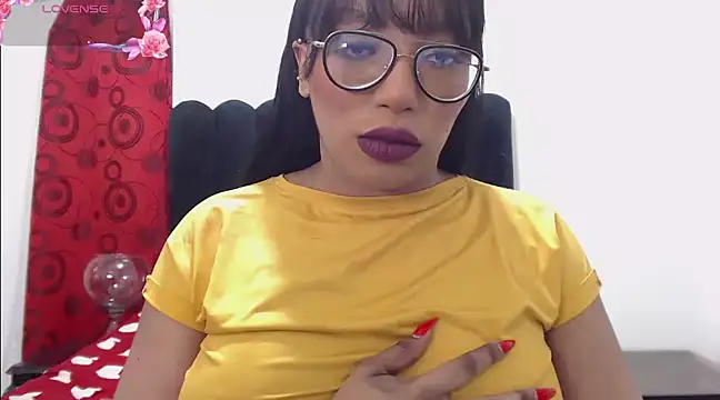 Snapshot of AmyBriiggs chatting on 01-10-25, 05:26 AmyBriiggs online show from 01-10-25, 05:26