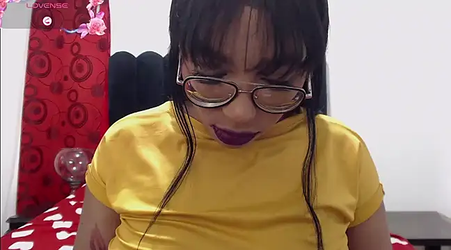 Snapshot of AmyBriiggs chatting on 01-12-25, 12:12 AmyBriiggs online show from 01-12-25, 12:12