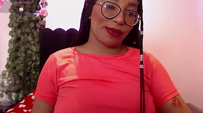 Snapshot of AmyBriiggs chatting on 01-31-25, 10:31 AmyBriiggs online show from 01-31-25, 10:31