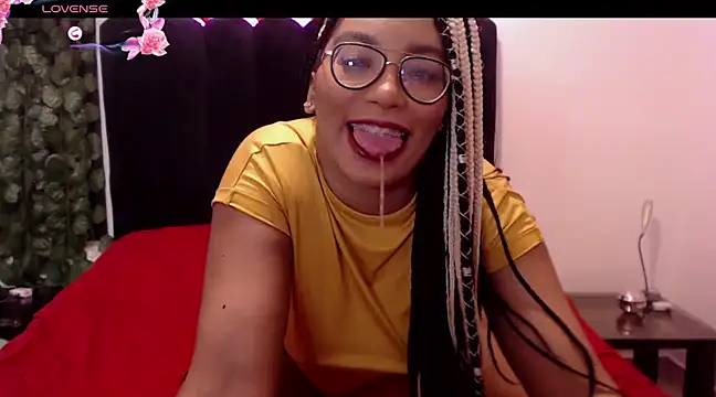 Snapshot of AmyBriiggs chatting on 03-03-25, 04:14 AmyBriiggs online show from 03-03-25, 04:14