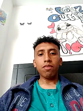 Snapshot of Alex-col chatting on 12-23-24, 08:03 Alex-col online show from 12-23-24, 08:03