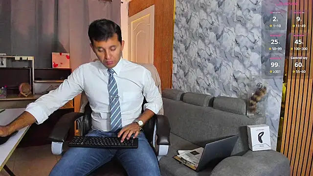 Hideintheoffice online show from 02-16-26, 01:13