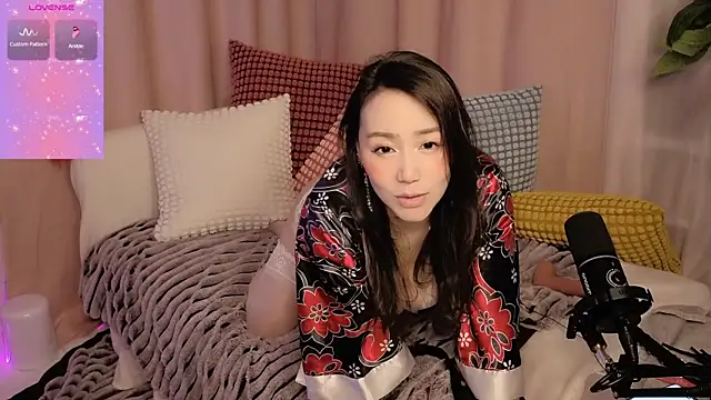 baobaomiqi linger online show from 02-09-25, 05:08