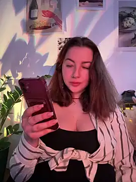 Snapshot of MayaMystic chatting on 02-20-26, 10:05 MayaMystic online show from 02-20-26, 10:05