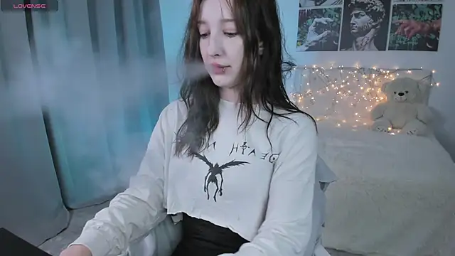 Lissa Meow  online show from 09-18-25, 04:36