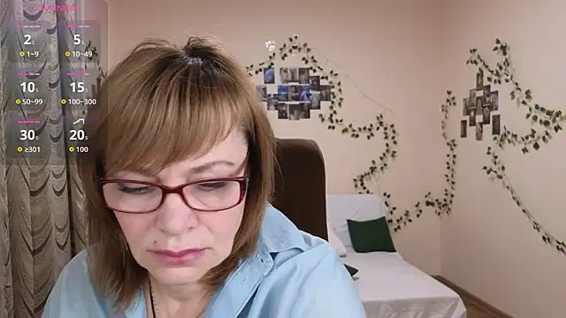 Snapshot of Miss_Moren chatting on 11-24-25, 04:34 Miss Moren online show from 11-24-25, 04:34