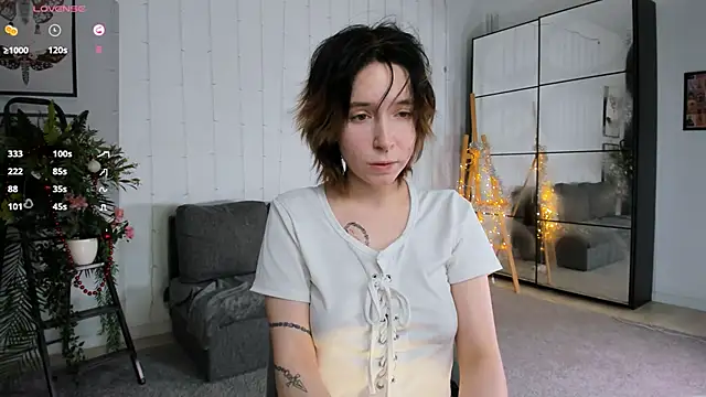 Snapshot of lilithlunna chatting on 12-27-24, 05:31 lilithlunna online show from 12-27-24, 05:31