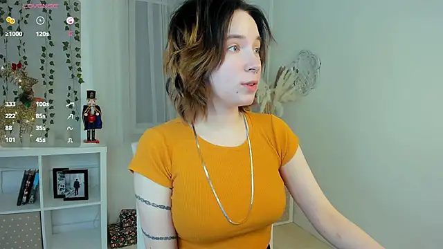 Snapshot of lilithlunna chatting on 12-28-24, 12:36 lilithlunna online show from 12-28-24, 12:36