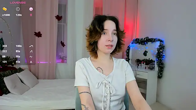 Snapshot of lilithlunna chatting on 01-02-25, 10:11 lilithlunna online show from 01-02-25, 10:11