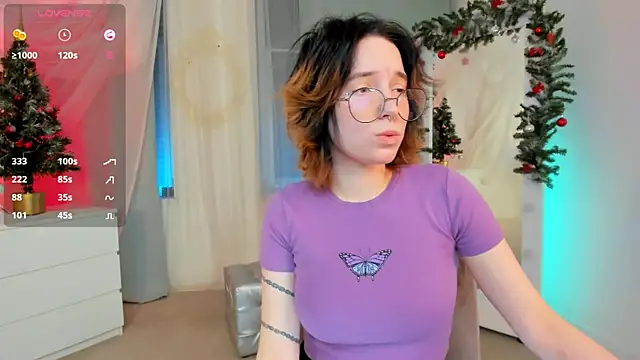 Snapshot of lilithlunna chatting on 01-06-25, 04:36 lilithlunna online show from 01-06-25, 04:36