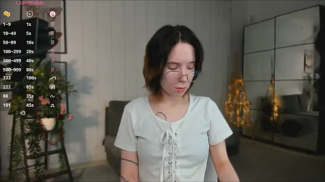 Snapshot of lilithlunna chatting on 01-09-25, 09:58 lilithlunna online show from 01-09-25, 09:58