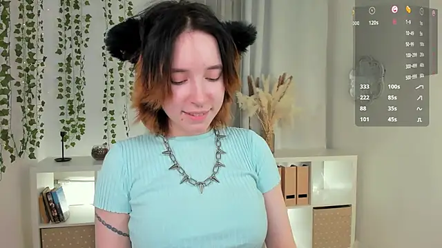 Snapshot of lilithlunna chatting on 01-21-25, 08:21 lilithlunna online show from 01-21-25, 08:21