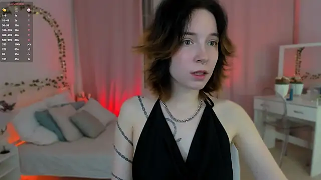 Snapshot of lilithlunna chatting on 01-29-25, 12:22 lilithlunna online show from 01-29-25, 12:22