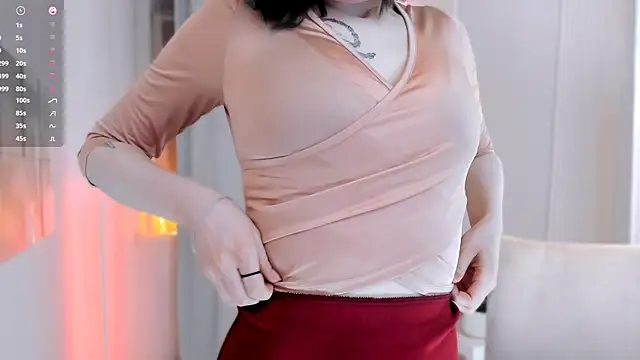 Snapshot of lilithlunna chatting on 02-01-25, 01:12 lilithlunna online show from 02-01-25, 01:12