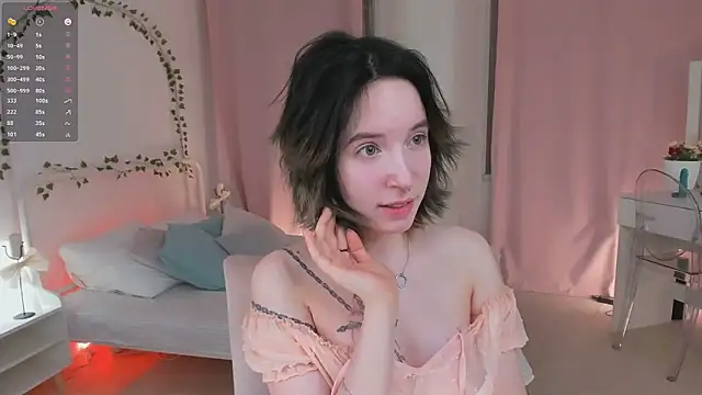 Snapshot of lilithlunna chatting on 02-04-25, 07:11 lilithlunna online show from 02-04-25, 07:11