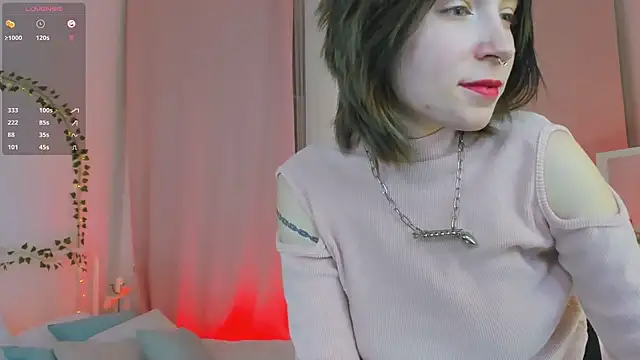 Snapshot of lilithlunna chatting on 02-06-25, 02:00 lilithlunna online show from 02-06-25, 02:00