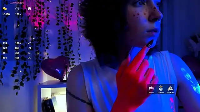Snapshot of lilithlunna chatting on 02-16-25, 04:09 lilithlunna online show from 02-16-25, 04:09