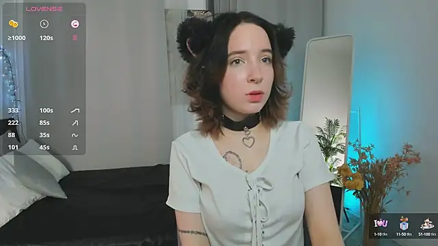 Snapshot of lilithlunna chatting on 03-04-25, 04:09 lilithlunna online show from 03-04-25, 04:09