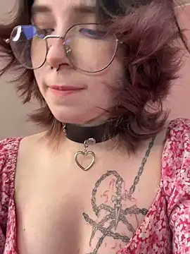 Snapshot of lilithlunna chatting on 03-12-25, 06:51 lilithlunna online show from 03-12-25, 06:51