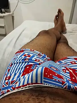 lucasquirao1234 online show from 09-29-25, 03:39