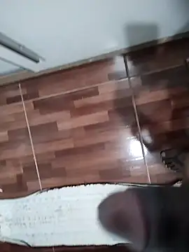 lucasquirao1234 online show from 10-04-25, 02:53