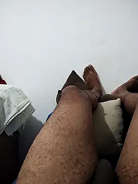 lucasquirao1234 online show from 10-06-25, 10:23