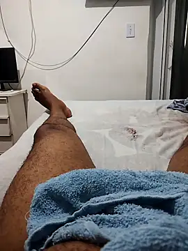 lucasquirao1234 online show from 10-16-25, 11:00