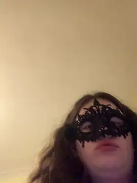 Snapshot of boobsiekattie chatting on 12-21-24, 02:58 boobsiekattie online show from 12-21-24, 02:58