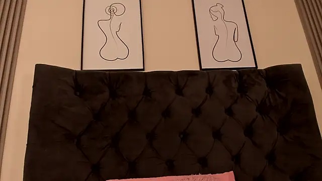 Snapshot of BrithanySummer chatting on 09-25-25, 08:23 BrithanySummer online show from 09-25-25, 08:23