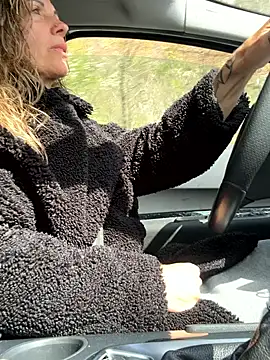 sansan2411 online show from 03-29-26, 01:33