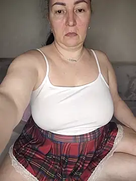 Snapshot of HairyVicky chatting on 12-14-25, 10:03 HairyVicky online show from 12-14-25, 10:03