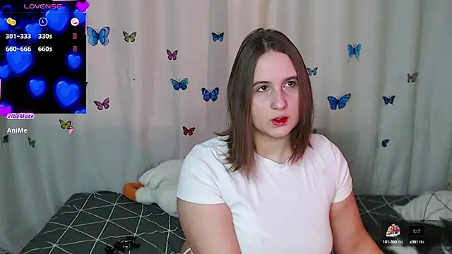 Snapshot of Phantommira chatting on 03-02-25, 11:29 Phantommira online show from 03-02-25, 11:29