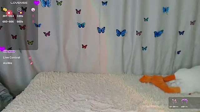 Snapshot of Phantommira chatting on 03-08-25, 08:14 Phantommira online show from 03-08-25, 08:14