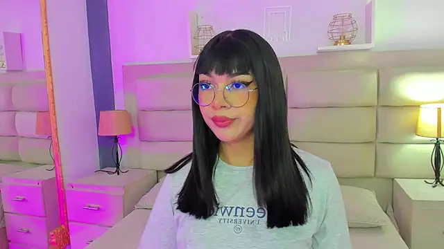 RoseCassie online show from 02-20-25, 01:19